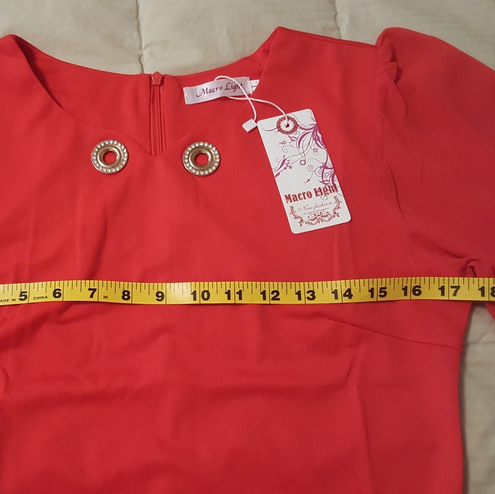 Red Dress - Picture 4 of 4